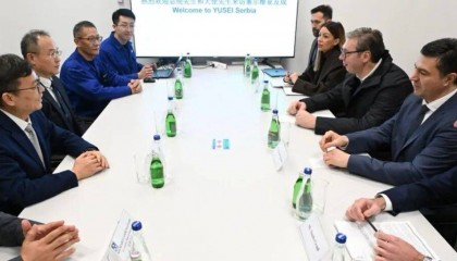 武契奇总统视察塞尔维亚中资企业