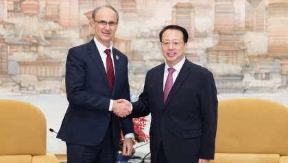龚正会见塞尔维亚总理马楚特