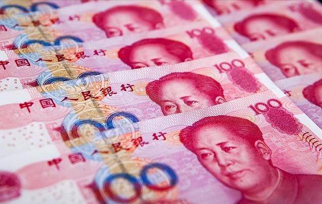 美元利率高压下逆袭！人民币低息融资圈粉全球，国际货币迎来洗牌