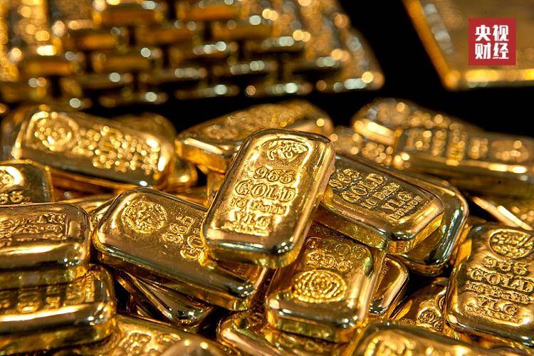 8日国际金价下跌 现货黄金一度跌破4300美元/盎司关口