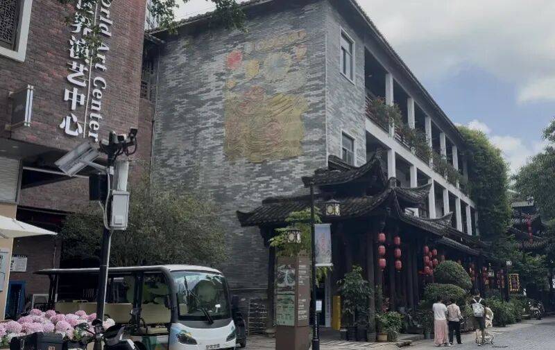 紧急叫停！深圳网红景区：相关物料已撤下！曾向游客有偿开放，部门回应