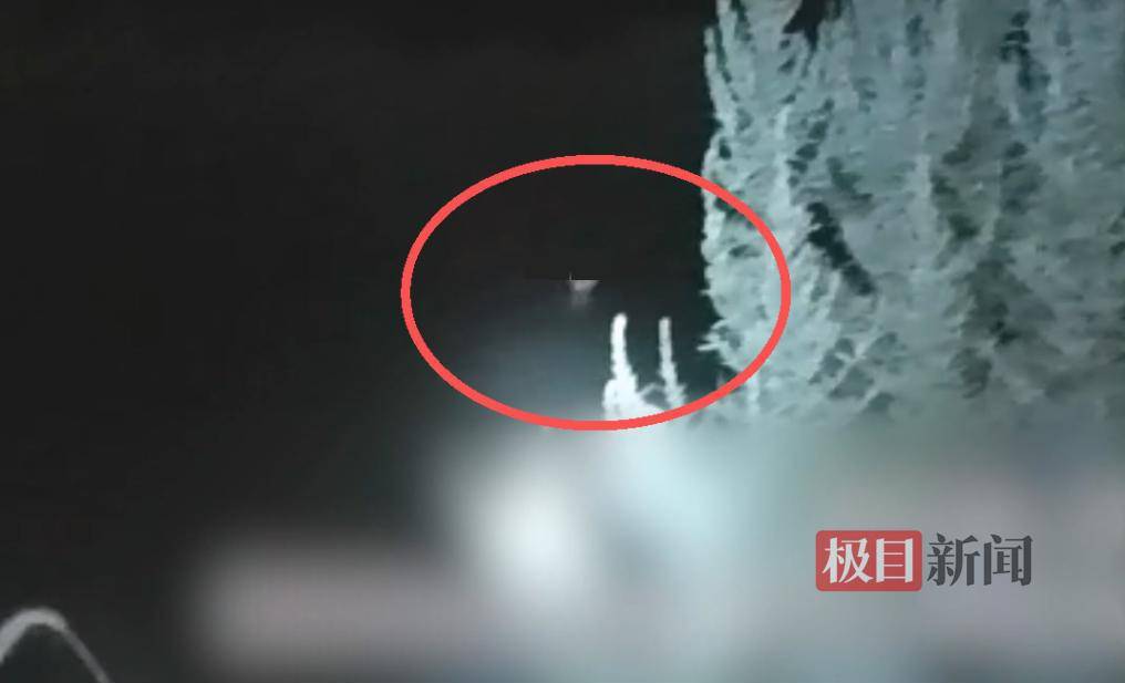 参警14天,他跳湖救人上了新闻,不敢发朋友圈,却坚定表示“以后遇到还会继续冲”