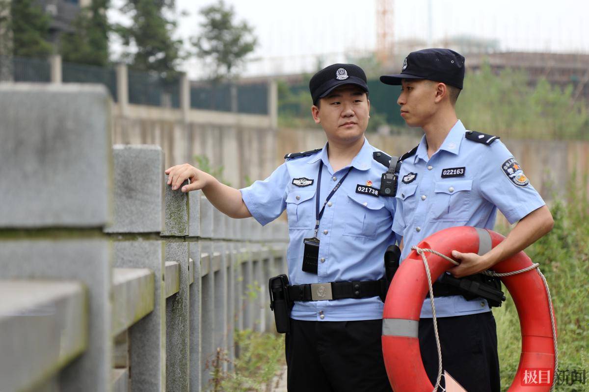 参警14天,他跳湖救人上了新闻,不敢发朋友圈,却坚定表示“以后遇到还会继续冲”